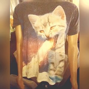 Fire breathing Cat T shirt size M Spencer's gifts